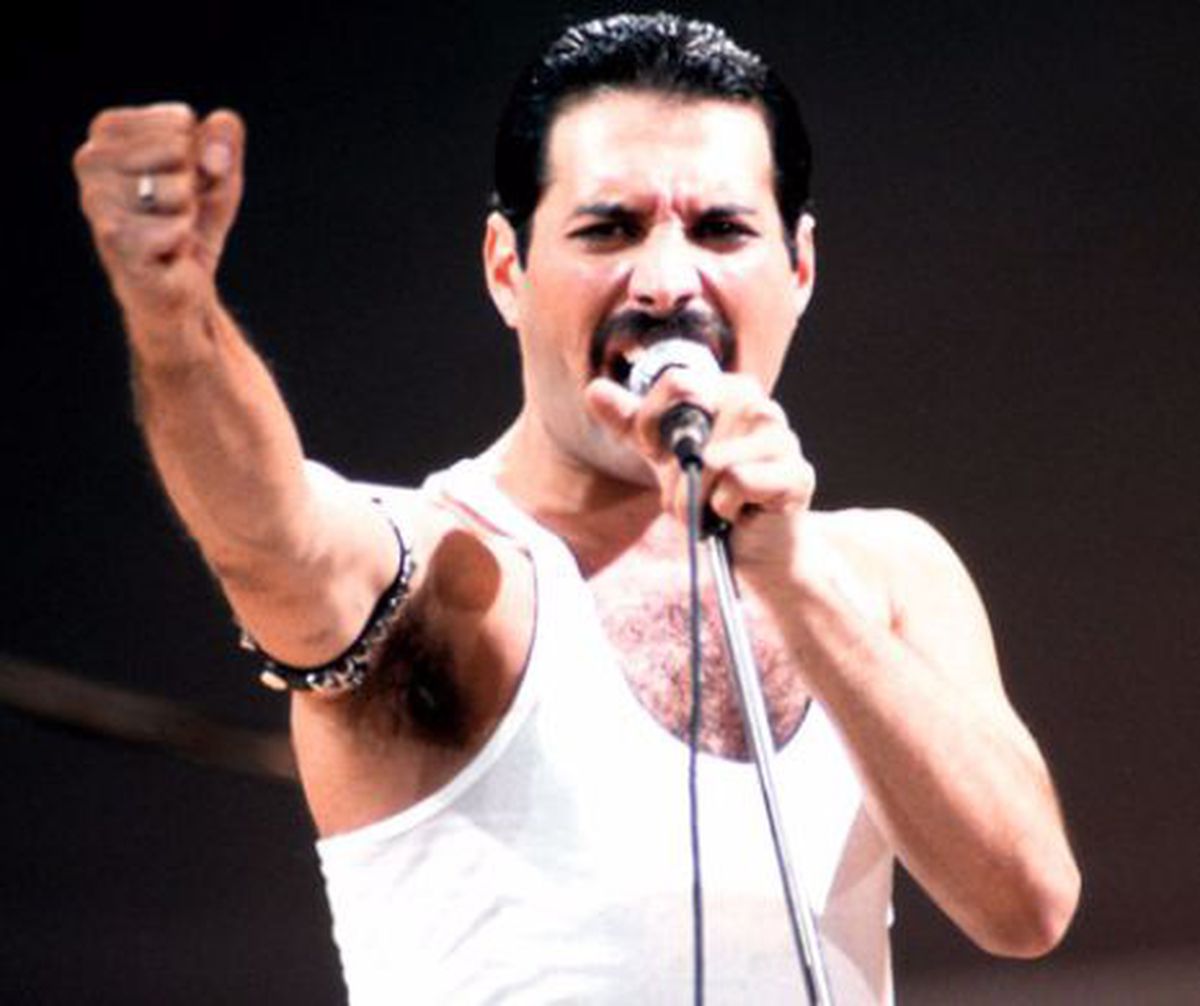 Ultimele imagini cu Freddie Mercury! In ce ipostaze a fost surprins celebrul artist