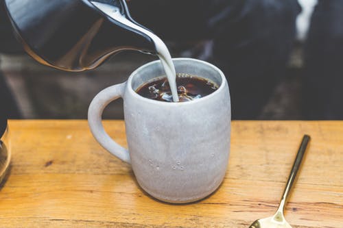 Cand este cel mai bine sa bei cafea. Specialistii spulbera toate miturile despre cea mai indragita licoare!