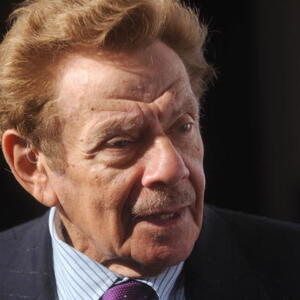 A murit un monstru sacru de la Hollywood! Jerry Stiller avea 92 de ani