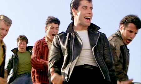 John Travolta l-a făcut să-și dea seama că e gay! Despre cine este vorba?