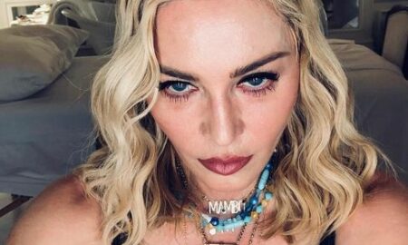 Madonna s-a dezbrăcat la 61 de ani. „Toată lumea are o cârjă …” FOTO