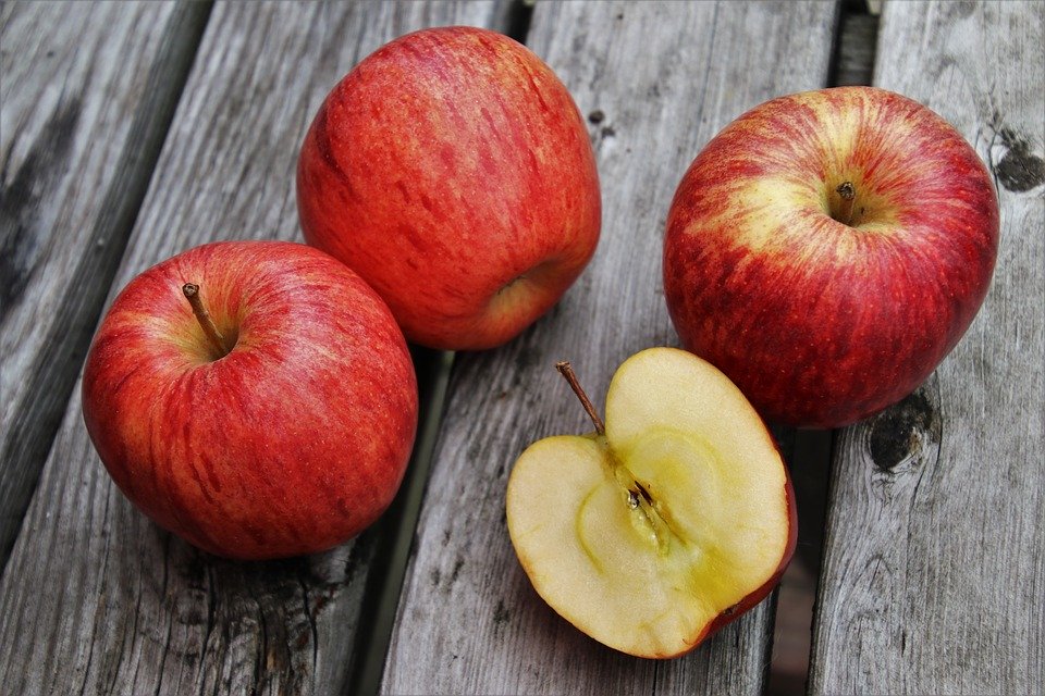 Dieta miraculoasa cu mere! Topesti kilogramele in 3 zile. Uite ce trebuie sa faci!