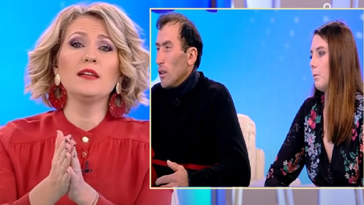 Vulpița este însărcinată! Cine este tatăl copilului: De o lună de zile, viața e bună!
