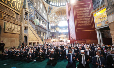 Hagia Sofia a redevenit moschee. Istoria complicată a celui mai reprezentativ edificiu bizantin