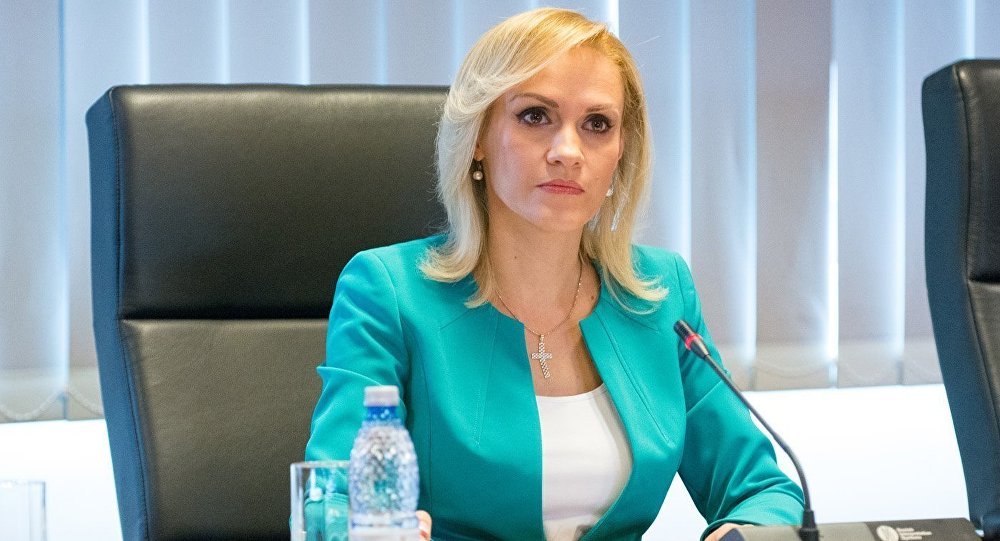 Gabriela Firea, atac la Guvern. Decalogul moțiunii. „Nu are bani pentru dublarea alocațiilor, dar găsește fonduri pentru baronii galbeni”