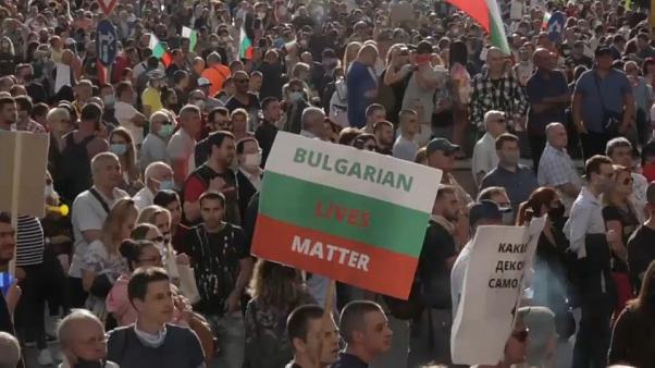 Protestele explodeaza in Bulgaria. Politia a fost scoasa in numar mare pe strazi