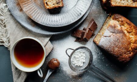 Reteta delicioasa de banana bread. Un desert rapid, aromat, care ti se topeste in gura!