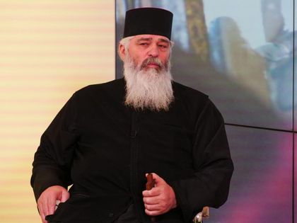 Aveți necazuri și greutăți? SFATUL unui preot ortodox: „Spuneţi AȘA: Doamne…”