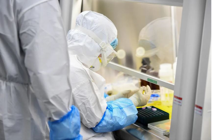 NEWS ALERT. Primul profesor român, gasit pozitiv la testul pentru noul coronavirus