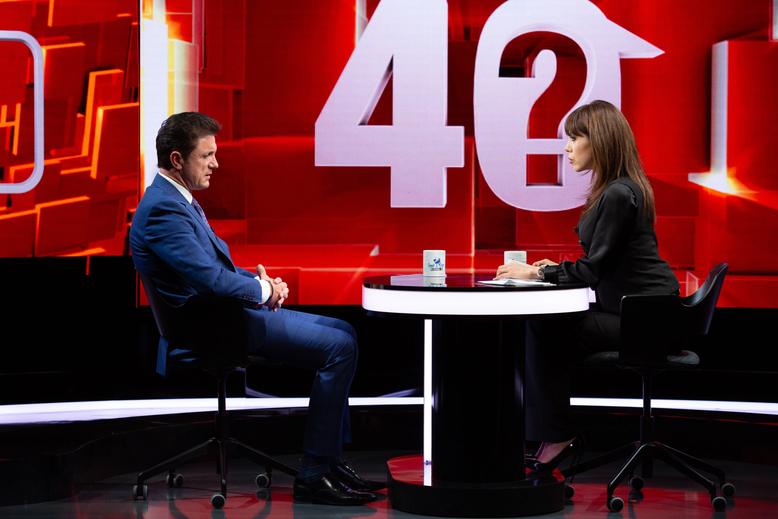 Gică Popescu, față în față cu Denise Rifai. Totul despre cariera de fotbalist, la „40 de întrebări”, pe Kanal D