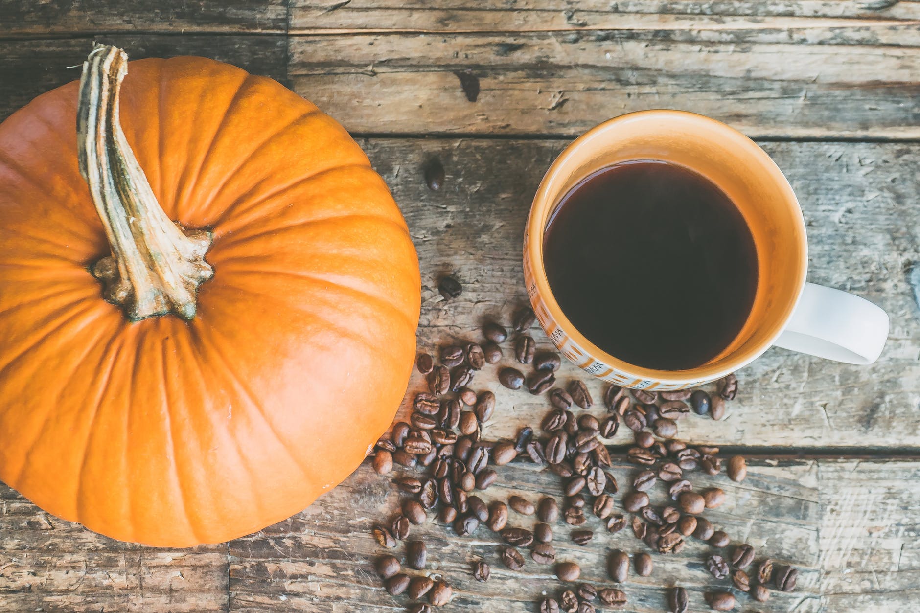 Proprietățile dovleacului, vedeta de Halloween. Este o sursă de vitamine și antioxidanți