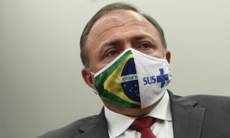 Ministrul Sănătății, internat de urgență în spital. Brazilienii, șocați de comportamentul acestuia