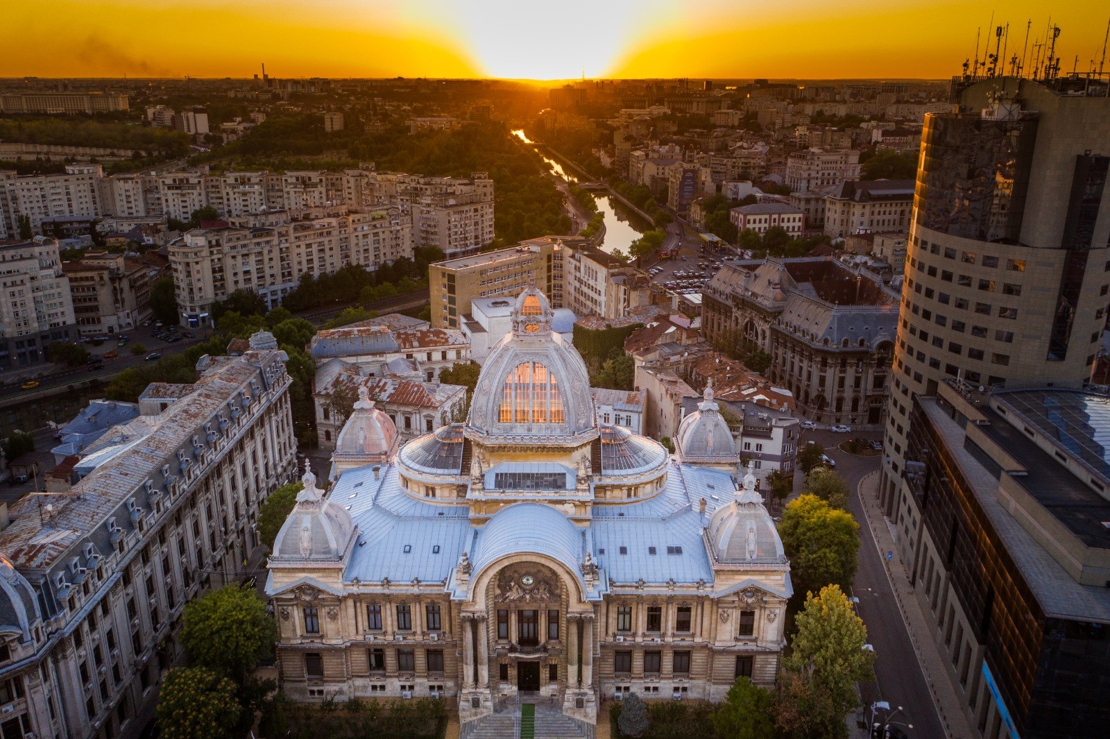 CEC Bank, ajutor pentru companiile afectate de pandemie. Sumele sunt puse deja la dispoziția clienților băncii