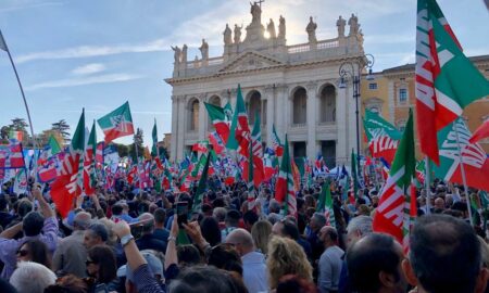 Restricțiile drastice din Italia au stârnit proteste. Sute de tineri au ieșit în stradă