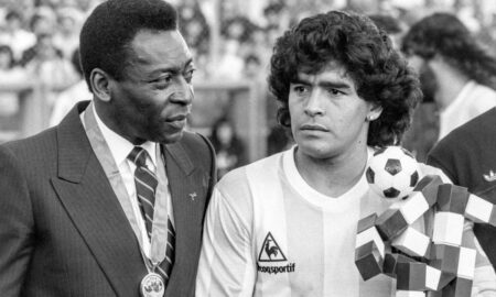 Mesaj sfâșietor al Marelui Pele la moartea prietenului său, Diego Maradona. „Vom juca fotbal împreună, sus în cer”