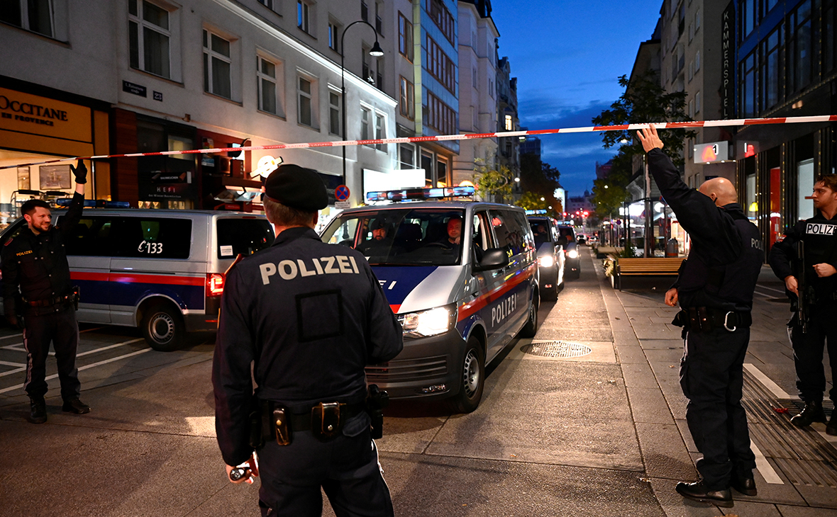 Apar noi date în urma atacului terorist de la Viena. Număr impresionant de complici