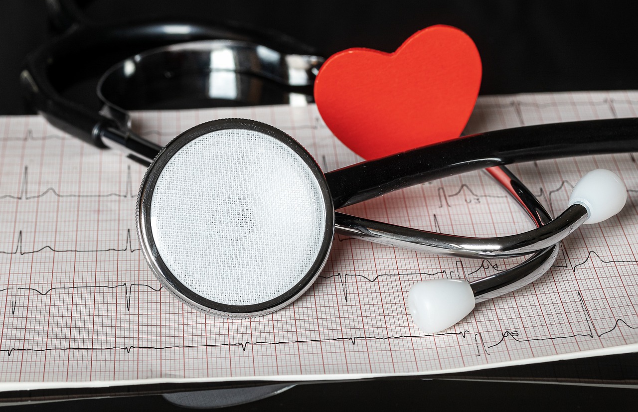 Experții spun care sunt cele șapte simptome vizibile cu o lună înainte de un atac de cord