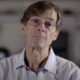 Michael Yeadon lansează nucleara despre COVID-19. „Coronavirușii nu sunt. La multă lume le-a fost stricată viața”