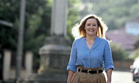 Elena Lasconi taie în carne vie. Au început concedierile! Cine au fost primii pe lista neagră