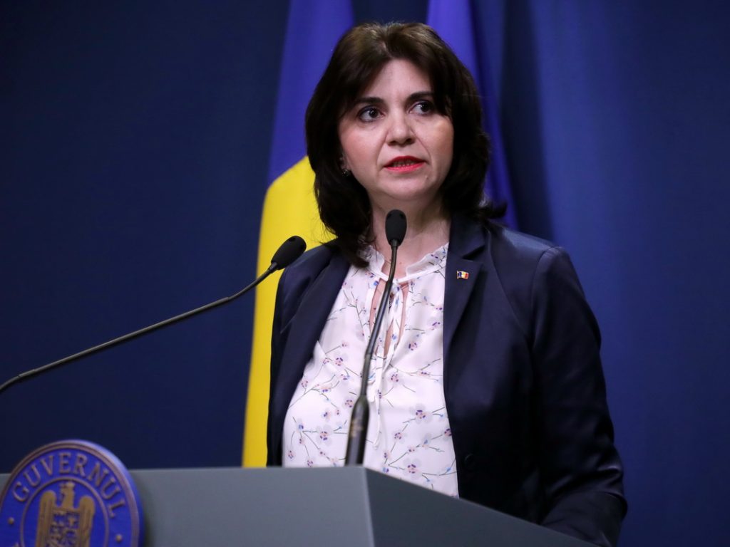 Este oficial! Monica Anisie a semnat ordinul. Cum îi va afecta pe elevi