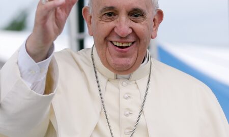 Papa Francisc ,,cel pofticios”! Cine este brazilianca focoasă care a primit like pe instagram de la Suveranul Pontif