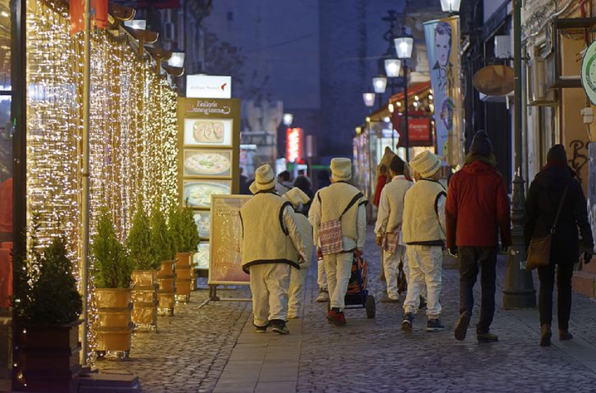 Obiceiurile de anul nou, din zona Ardealului: ”Să crească în pai ca trestia, în spic ca vrabia, în bob ca mazărea”