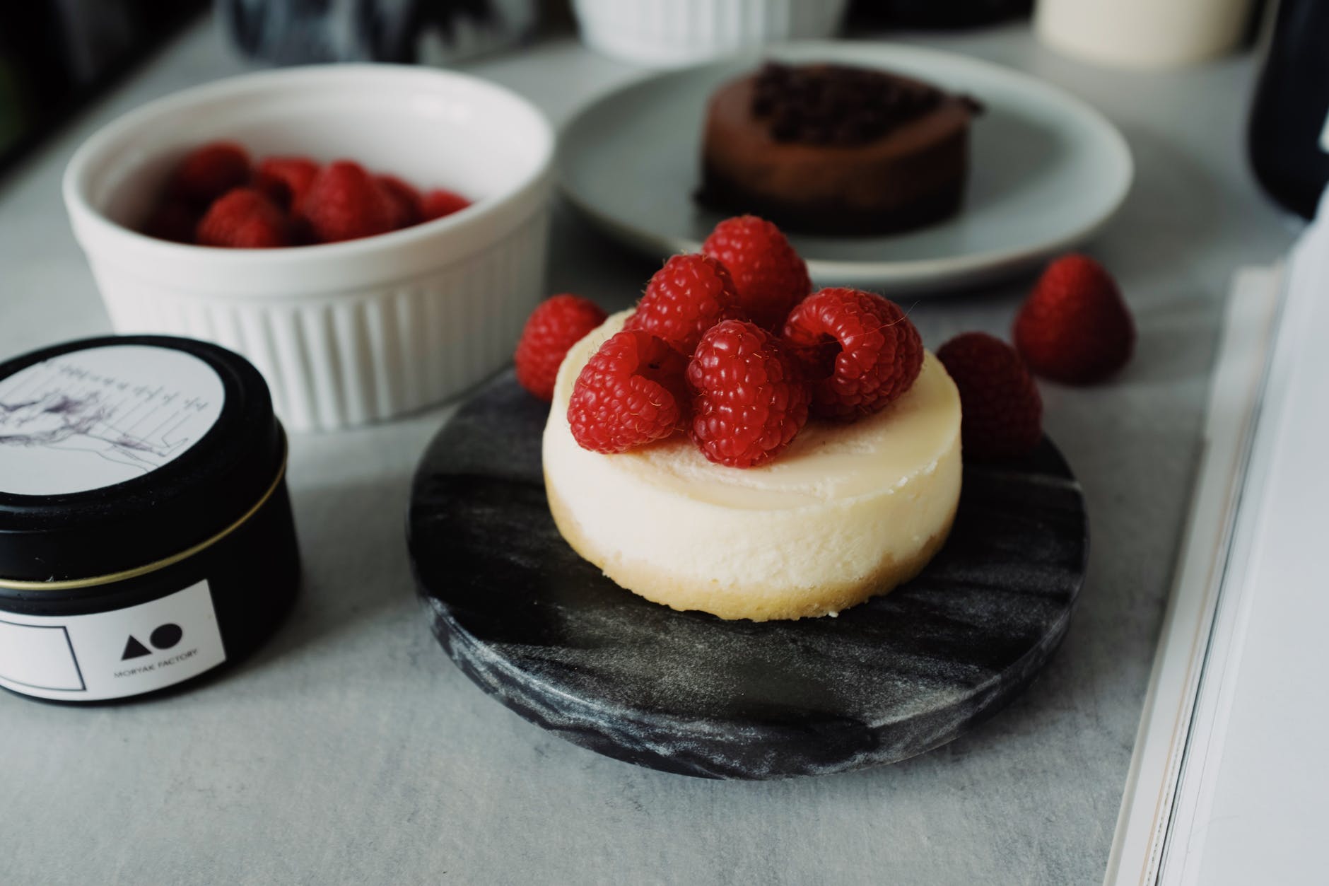 Cum prepari un desert de senzație, fără coacere! Astăzi, rețeta pentru cheesecake fin și absolut delicios