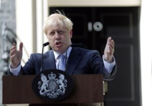 Boris Johnson nu renunță la a treia doză de vaccin. Imunizarea britanicilor trebuie aibă prioritate faţă de donaţiile de vaccinuri către țările sărace