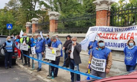 Miting în fața Ministerului de Justiție! Protestele sindicaliștilor continuă și astăzi