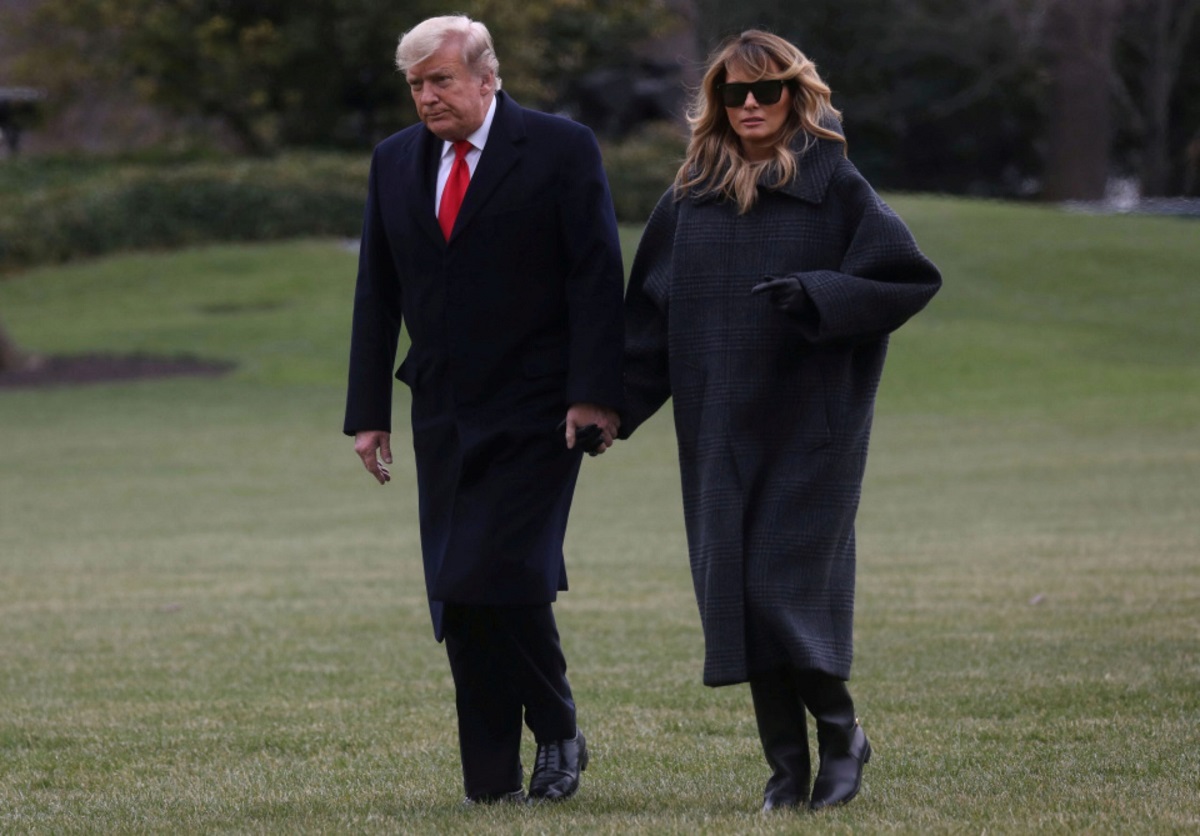 Purtătorul de cuvânt al lui Trump a acuzat un mare ziar de înțelegere cu FBI în cazul secretelor nucleare păstrate la Mar-a-Lago