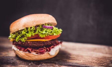S-a aflat! Cât costă cel mai scump hamburger din lume și unde este preparat