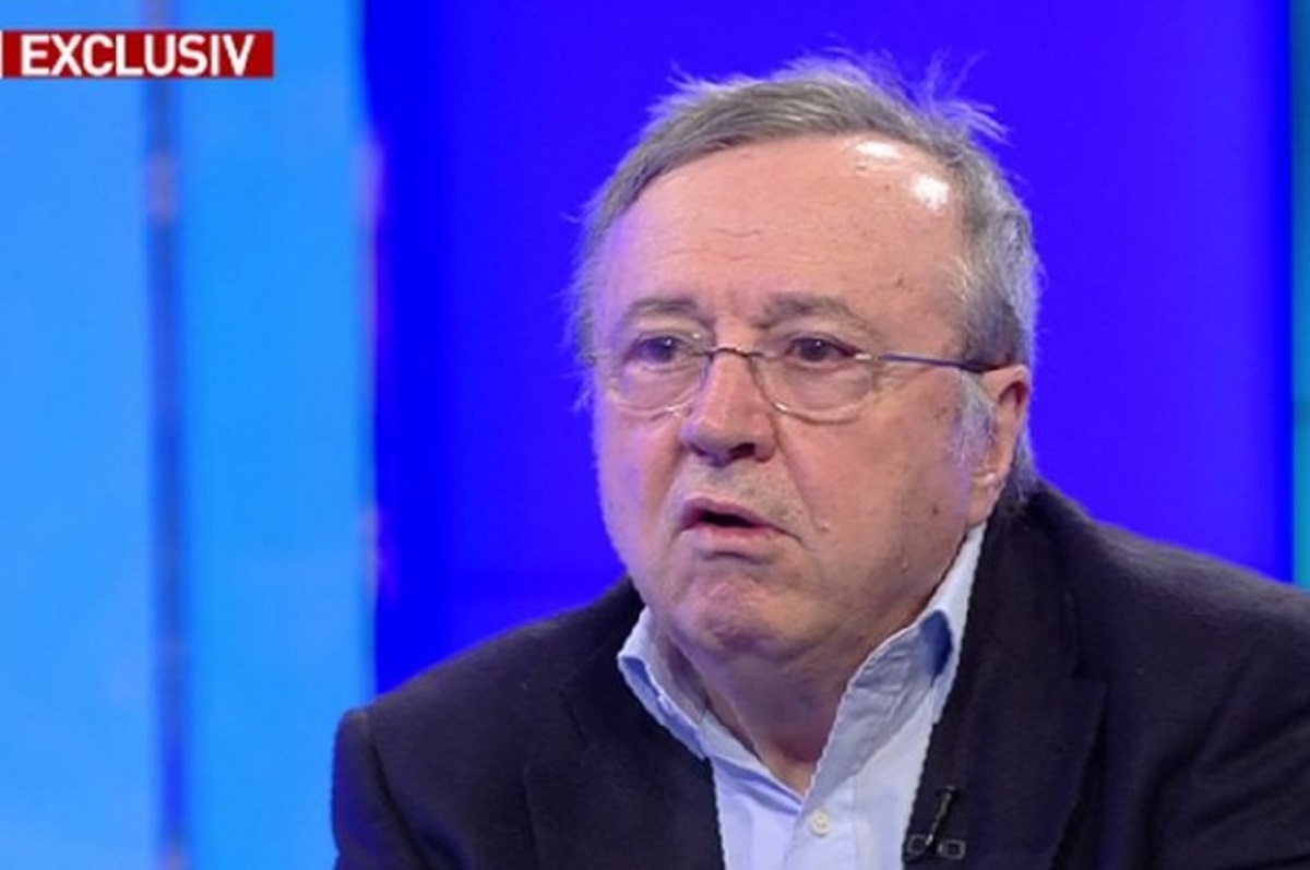 Ion Cristoiu consideră un semnal prost faptul că medicii nu vor să se vacineze: ”Vin nişte papagali Gheorghită, Mahler, Arafat şi toţi spun mă voi vacina”