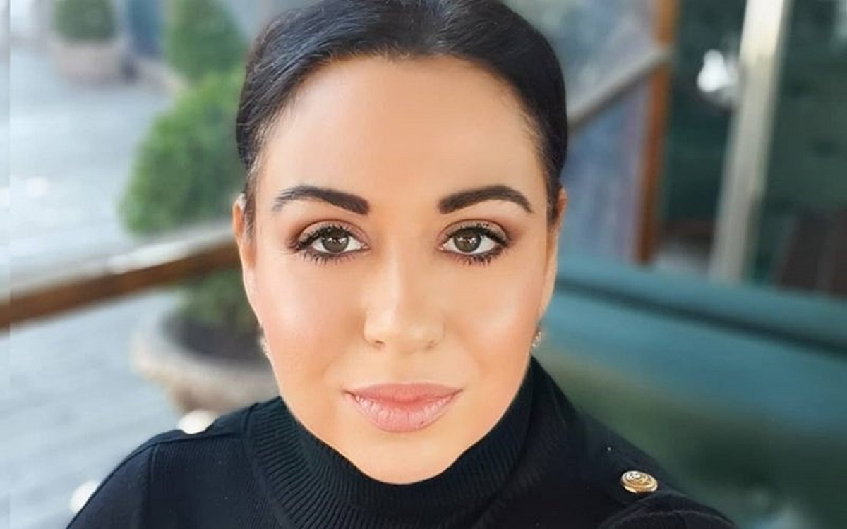 Oana Roman a făcut proba centimetrului! A slăbit cu adevărat sau doar își editează pozele