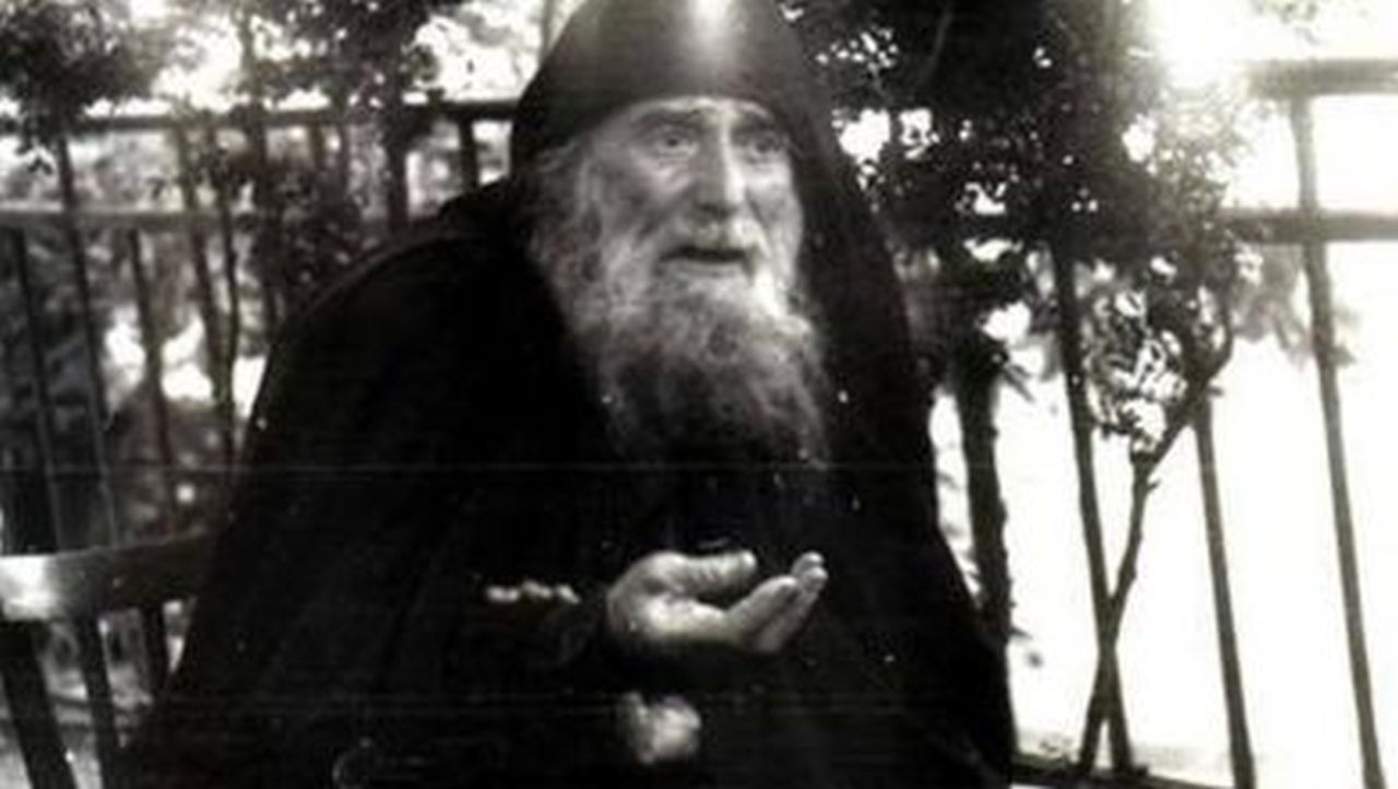 Profeție îngrijorătoare despre Antihrist. Arhimandritul Gabriel: “„Omenirea va cere ajutor”