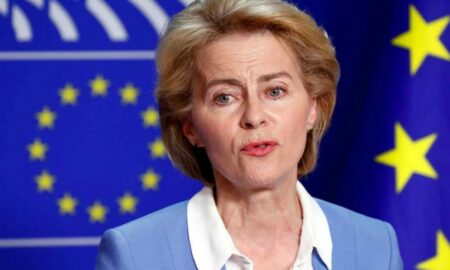 Ursula von der Leyen rupe Europa în două. „Trebuie să existe certificate de vaccinare”. Ce mai urmează?