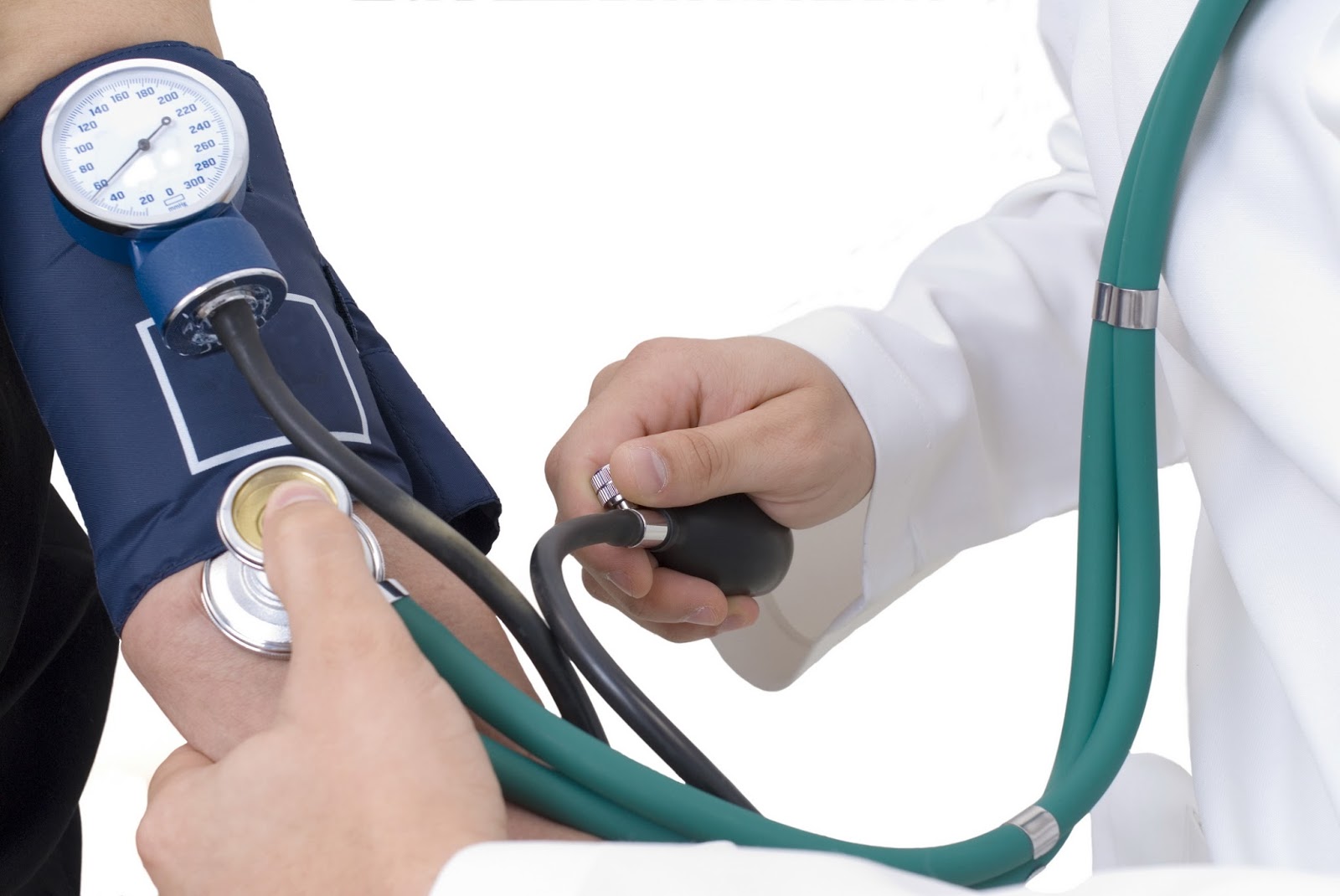 Hipertensiunea arterială, „boala tăcută” care face ravagii. Ce alimente ar trebui eliminate din meniu