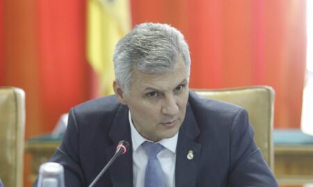 Românii cu rate la bănci să se aștepte la o nenorocire. Avertismentul deputatului Daniel Zamfir