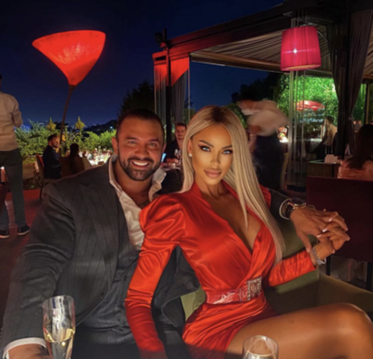 Bianca Drăgușanu, scandal ca la ușa cortului pe autostradă! Scena pare desprinsă dintr-un film prost