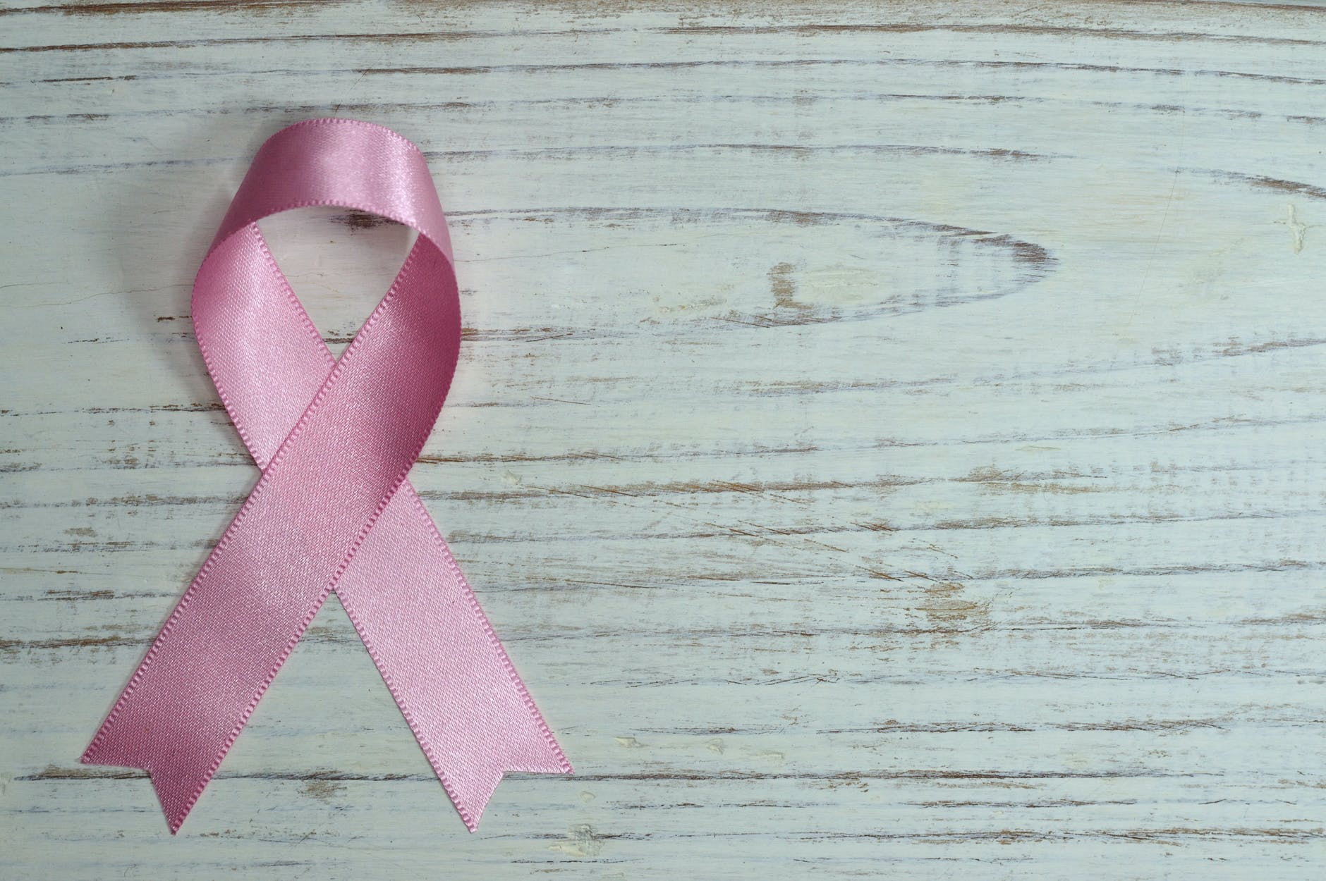 Câți români sunt diagnosticați cu cancer anual. Una dintre principalele cauze – diagnosticarea în stadii avansate