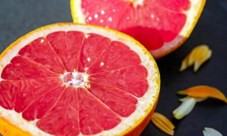 Ce se întâmplă dacă mănânci grapefruit seara. Trebuie să fii atent la acest DETALIU!