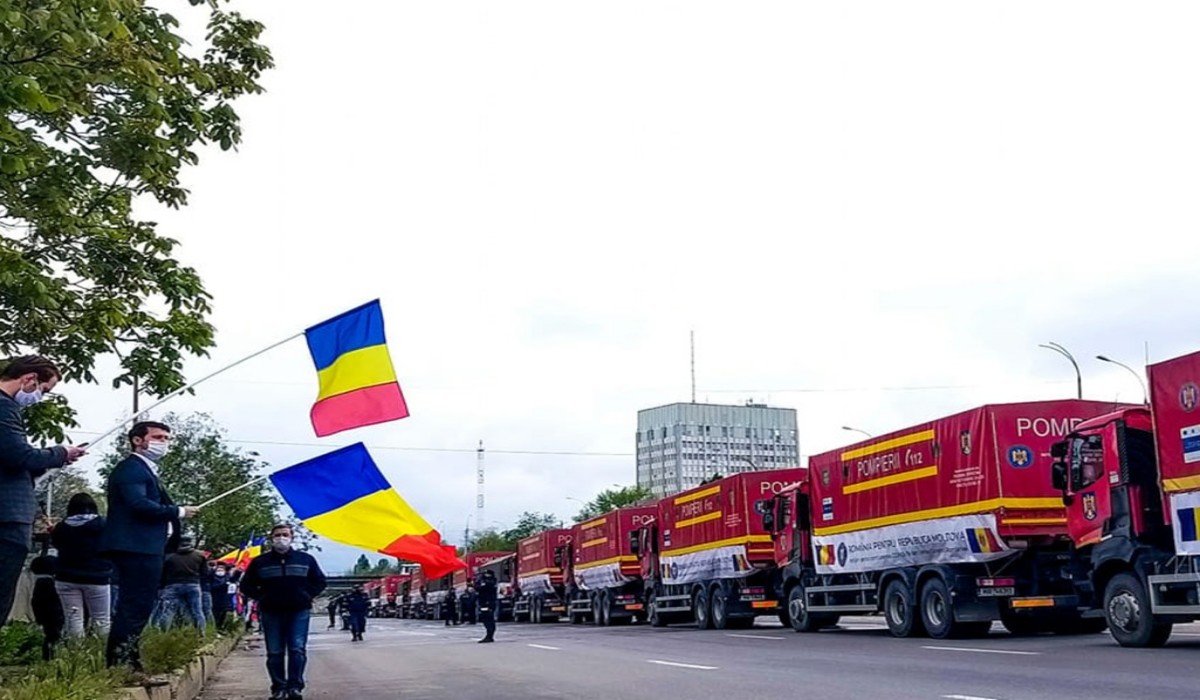 România a trecut din nou Prutul. Convoiul cu ajutoare a fost întâmpinat cu tricolorul românesc