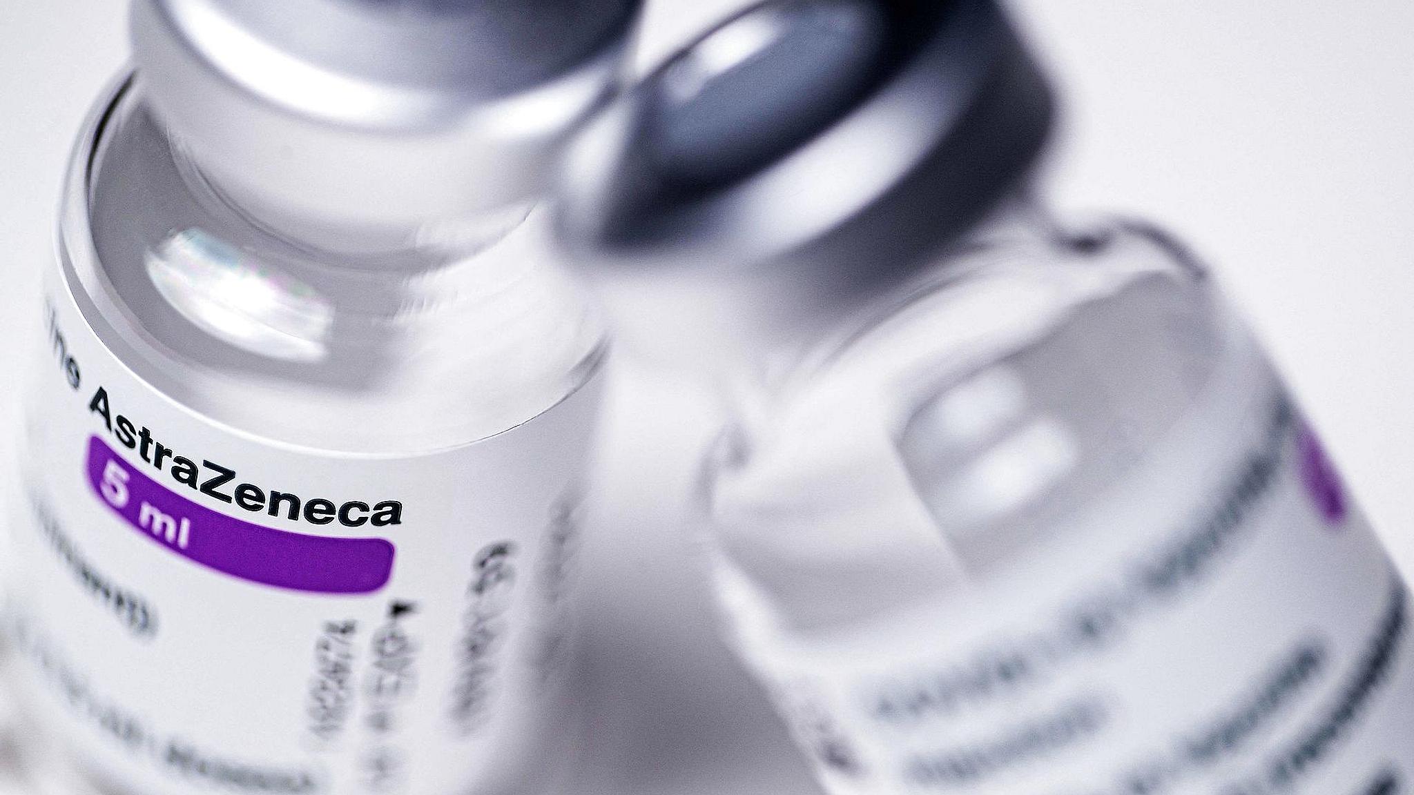 O româncă a fost la un pas de moarte după vaccinare cu serul AstraZeneca. 9.000 de români s-au retras de la vaccinare