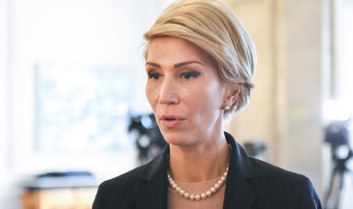 Raluca Turcan intervine: ‘Premierul trebuie respectat. Coaliția trebuie să-și pună picioarele în apă rece’