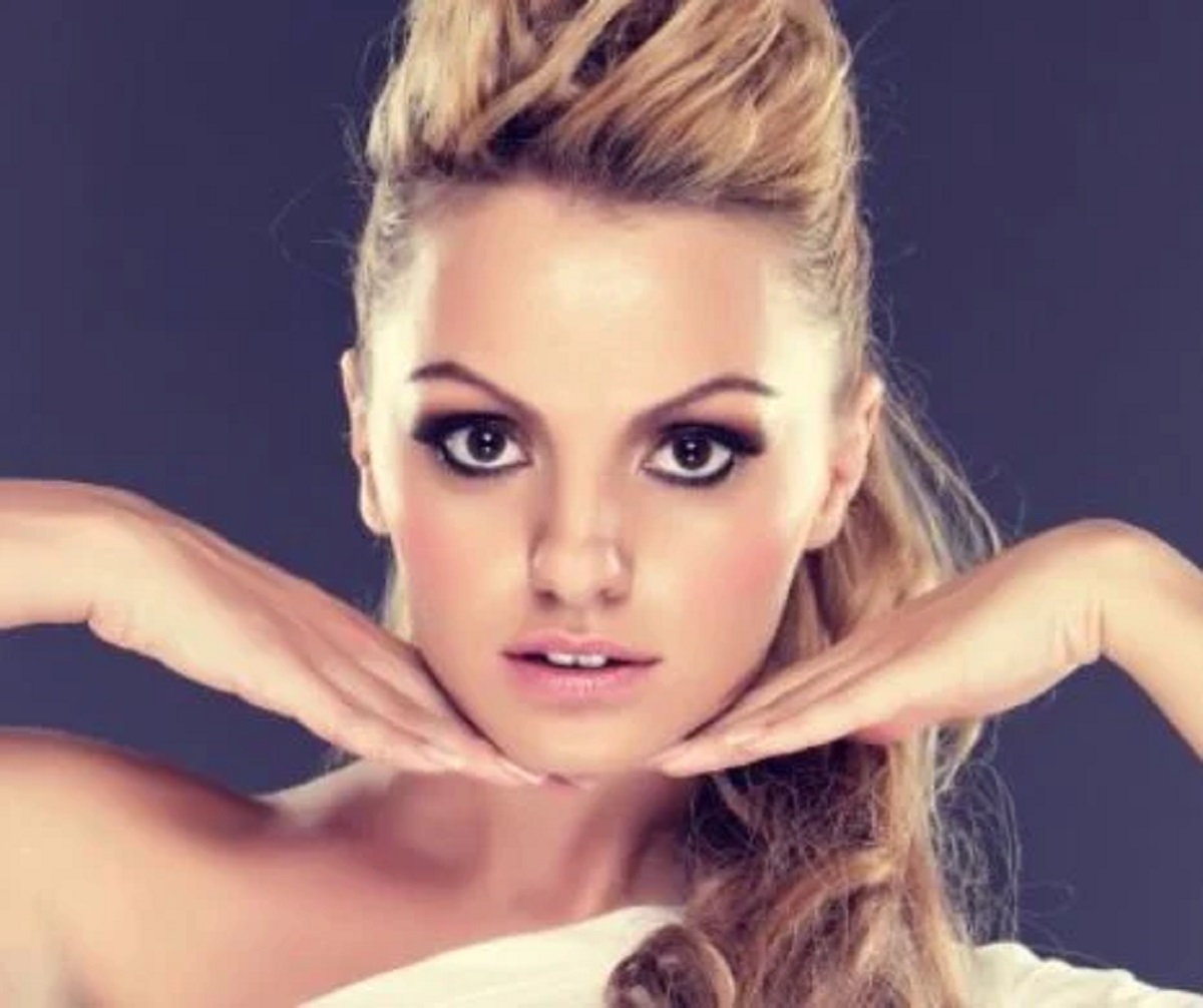 Alexandra Stan s-a căsătorit în secret! IATĂ cum arată vedeta în rochie de mireasă