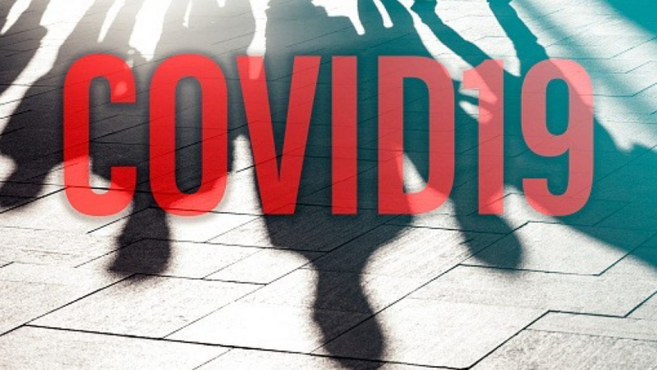Iar începe! Infectările cu COVID-19 revin în rândul celor vaccinați. Iată ce simptome apar acum