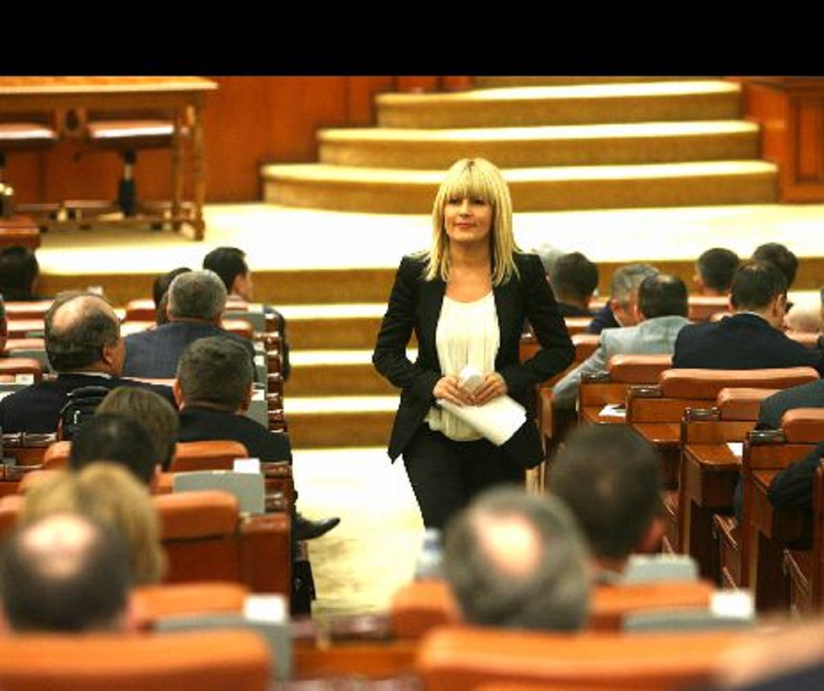 Elena Udrea arată din nou condiţiile precare din penitenciare. Ce probleme ridică fostul ministru şi ce a înfuriat-o cel mai tare
