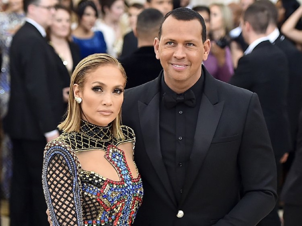 Presa din întreaga lume a anunțat că s-a despărțit de logodnic. Cum a reacționat Jennifer Lopez!