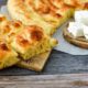 Plăcinta bulgărească cu brânză sărată. Care este secretul unei gustări sănătoase și extrem de delicioase