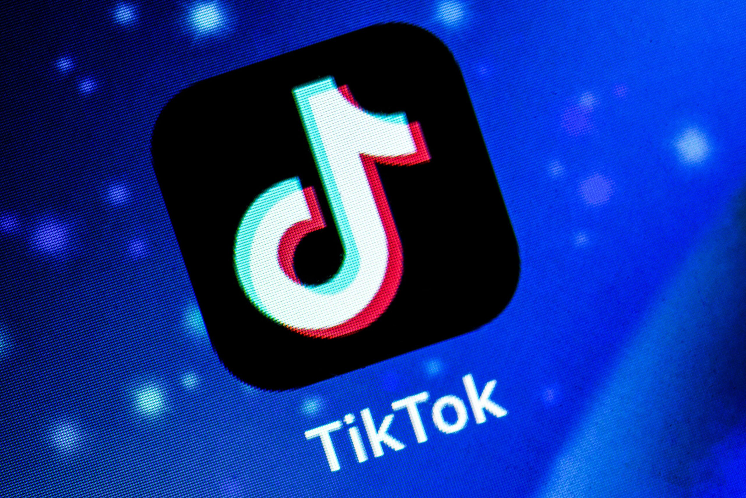 O nouă tragedie pe TikTok. Două fetițe au făcut o provocare fatală