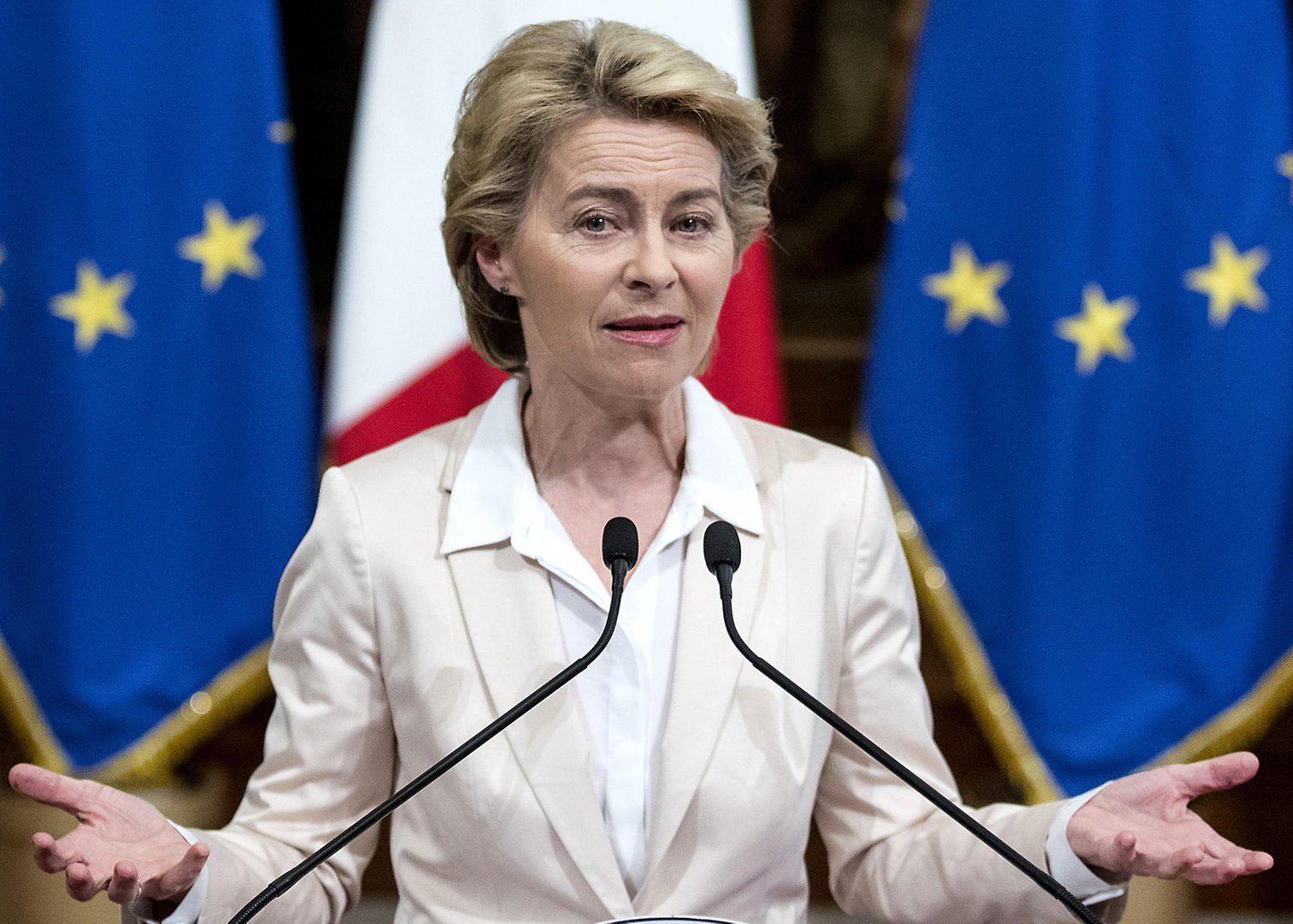 Belgia se revoltă. Ursula von der Leyen este lovită din toate părțile. „Vaccinarea nu e obligatorie, iar accesul la vaccin nu este încă generalizat”